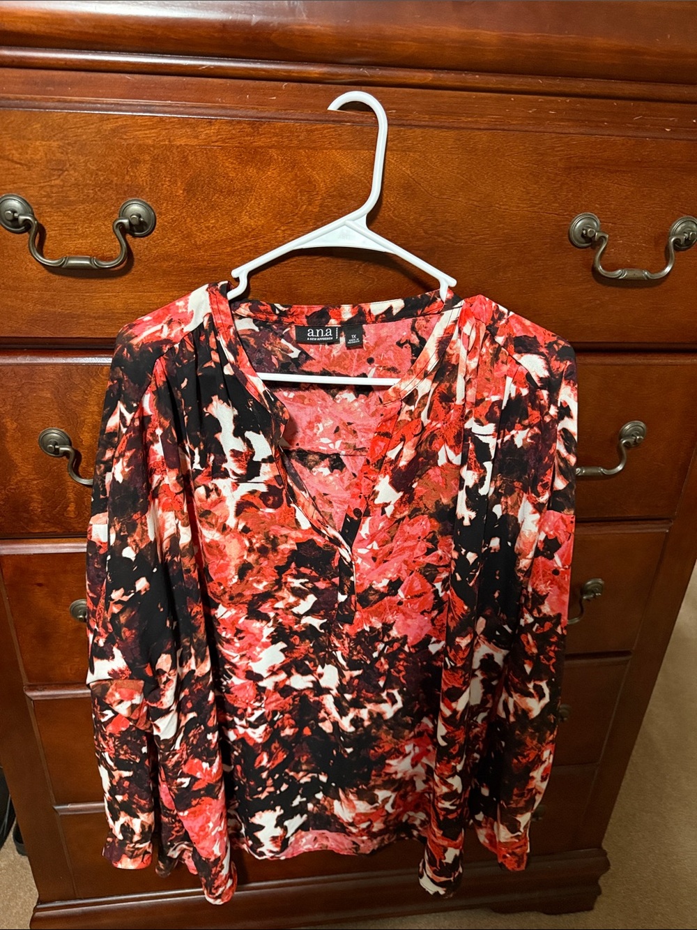 a.n.a Red & Black Abstract Floral Long-Sleeve Dress Top
